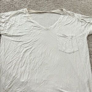 Kyte BABY Cream V‑Neck Short Sleeve Pocket Top